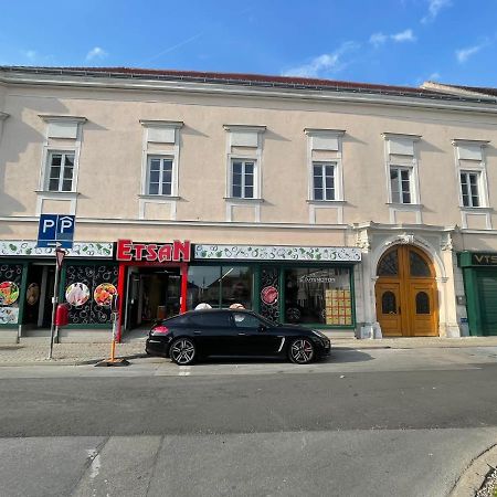 Central Plaza Mini Apartment 1 بروك ان در ليذه المظهر الخارجي الصورة