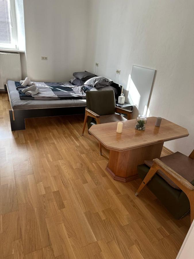 Central Plaza Mini Apartment 1 بروك ان در ليذه المظهر الخارجي الصورة