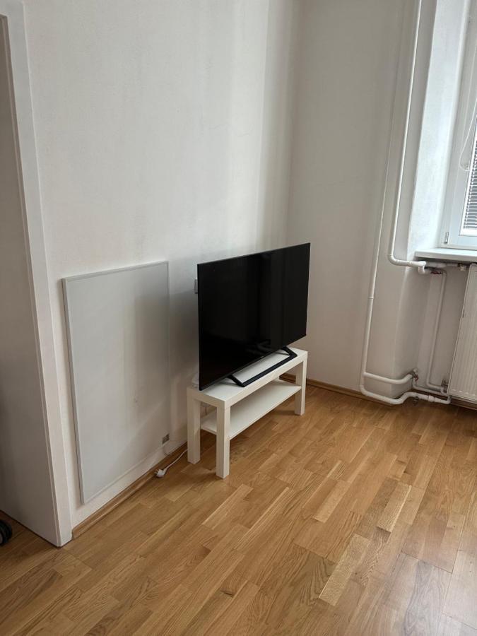 Central Plaza Mini Apartment 1 بروك ان در ليذه المظهر الخارجي الصورة